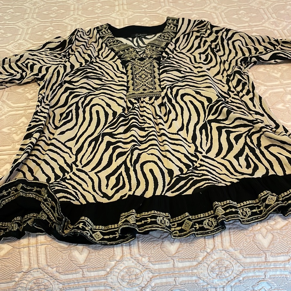 Zebra stripe blouse. Tan and black.  Size 2X. Shrunk to XL